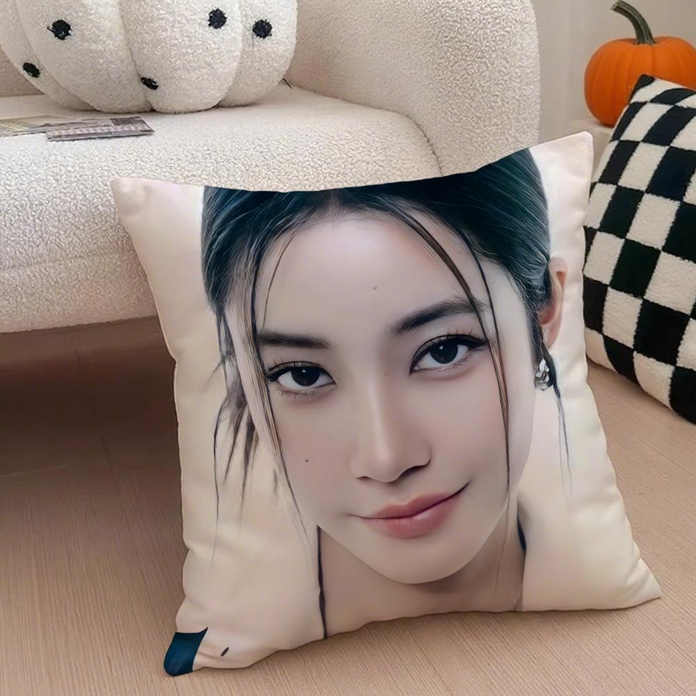 Thai Fashion NNamtan Tipnaree WWeerawatnodom Cushion Cover Throw Pillow Cover Hidden Button Durable Polyester Chair Cushion