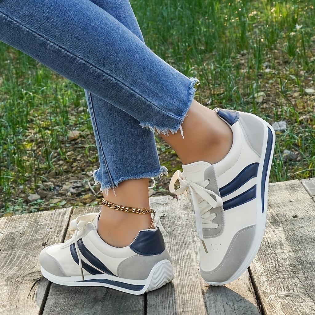 Ladies' Fashionable Contrasting Sports Shoes, Lightweight EVA Sole Skateboard Shoes, All Season Low Cut Lace Up Casual Shoes, Flat Head