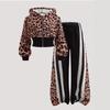 Nuovo maglione corto con zip e cappuccio, stampa leopardata gotica, con pantaloni dritti a stampa leopardata bianca e nera