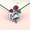 Skull Series Punk Creative Brooches Rib Skeleton Rose Flower Badge Bag Denim Enamel Lapel Pins Gifts for Friends Fashion Jewelry