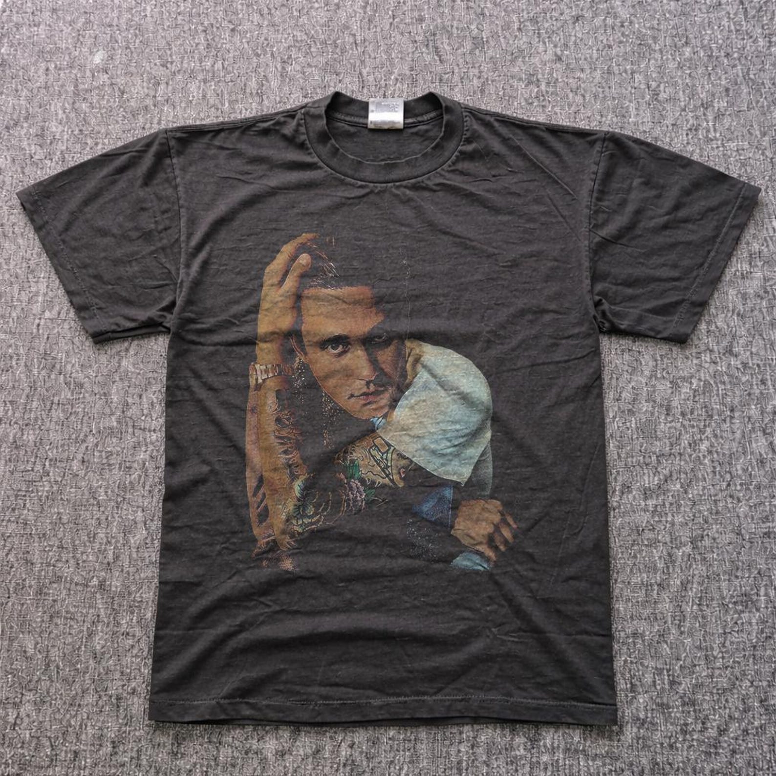 Vintage Graphic Tee Retro Shirt, Old School Music T-Shirt, 90s Vintage Style Tee, Classic Retro Streetwear GifT-Shirt XL