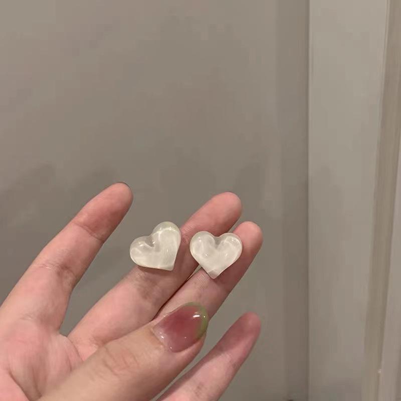 Sommer 2023 Süße Jelly-Herz Ohrstecker: Trendig, Nischendesign, Leicht luxuriöses Gefühl für Frauen