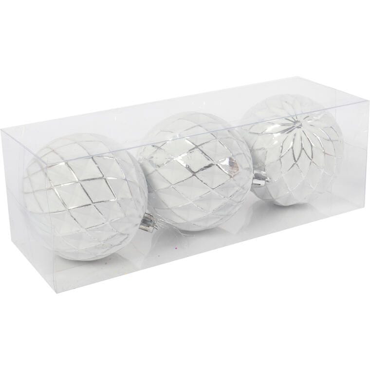 Set of 3 plastic baubles with decoration, 8 cm, white