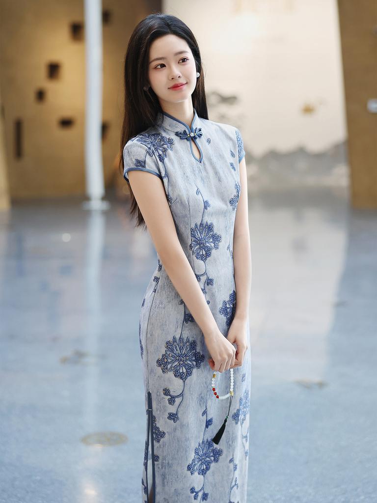Retro Republic of China style improved old Shanghai composite lace new Chinese cheongsam 1011 new young girl looking thin