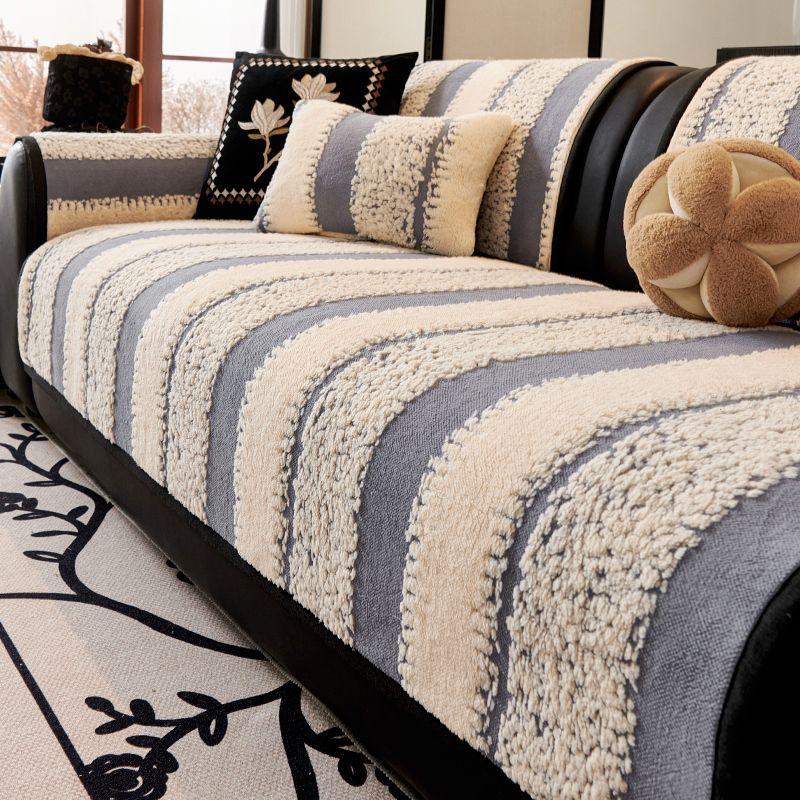 1pc Thickened Warm Plush Sofa Cover Soft Fleece Non-Slip Breathable Sofa Protector for Living Room, Bedroom, Office, Home Decor, Fits 3-4-5 Seat Sofas