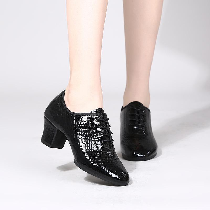 Damen Tanzschuhe Square Dance Tanzschuhe Gesellschaftstanz Sailor Dance Lateinamerikanische Tanzschuhe Moderne Tanzschuhe