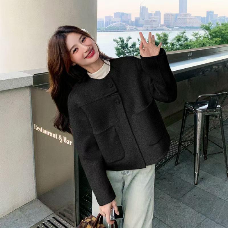 2025 French-Style Petite Women s Short Tweed Jacket with Round Neck Large