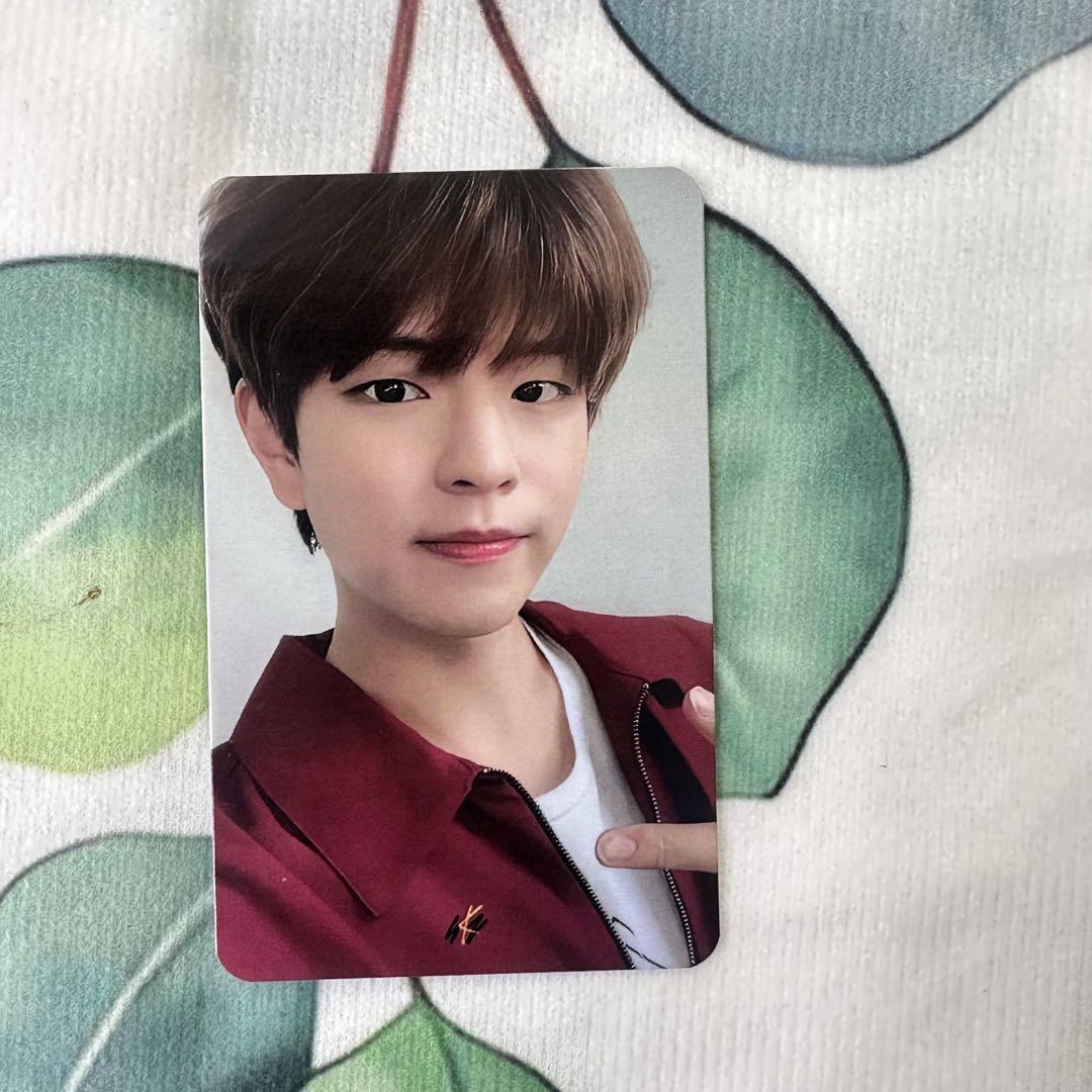 

[USED] Straykids Limited YELLOW WOOD Seungmin Sanok Trading Card