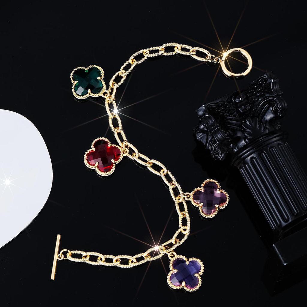 Prosta i Personalizowana Bransoletka Koniczynka Czterolistna Niszowy Design Modna i Wykwintna Biżuteria na Rękę Damska Styl Leśny Duszek