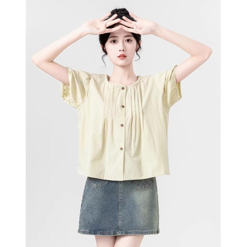2026 summer new pleated design, niche temperament, age reducing French bubble sleeve shirt, women's versatile top