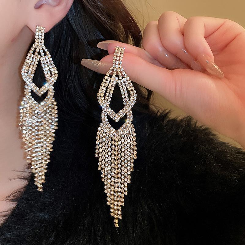 Silver Needle Diamond Water Drop Tassel Earrings - Elegant Court Style, Versatile & Luxurious Design.