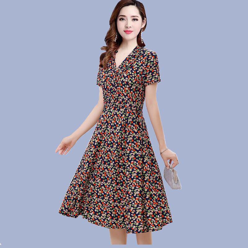 New Plus Size Slim Fit Floral Dress - Trendy Mid-Length for Women