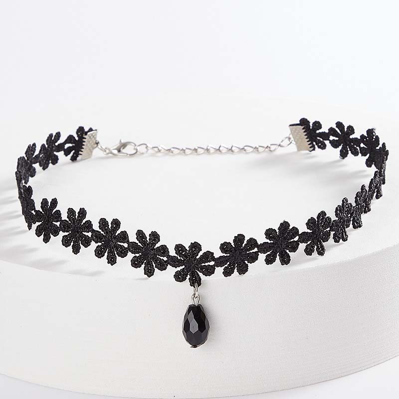 Vintage Beaded Heart Tassel Choker Necklaces for Women Punk Hip Hop Black Leather Rope Necklaces Y2K Jewelry Party Accessories