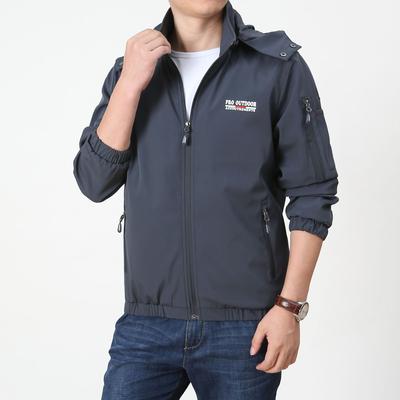 Four Seasons Herren Mittelalterliche und Junge Outdoor-Sportjacke Kapuze Winddicht Locker Japanisch und Koreanisch Lässig Mehrfachtaschenjacke