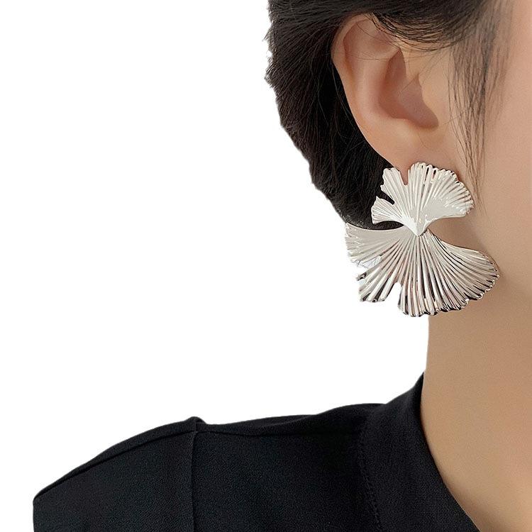 Exaggerated Personality Earrings Ginkgo Biloba Earrings Senior Sense of Temperament Versatile Earrings Earrings Earrings