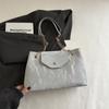 Women's Bag 2025 New Summer Chain Shoulder Armpit Bag Large Capacity Fashion Commuter Tote Bag