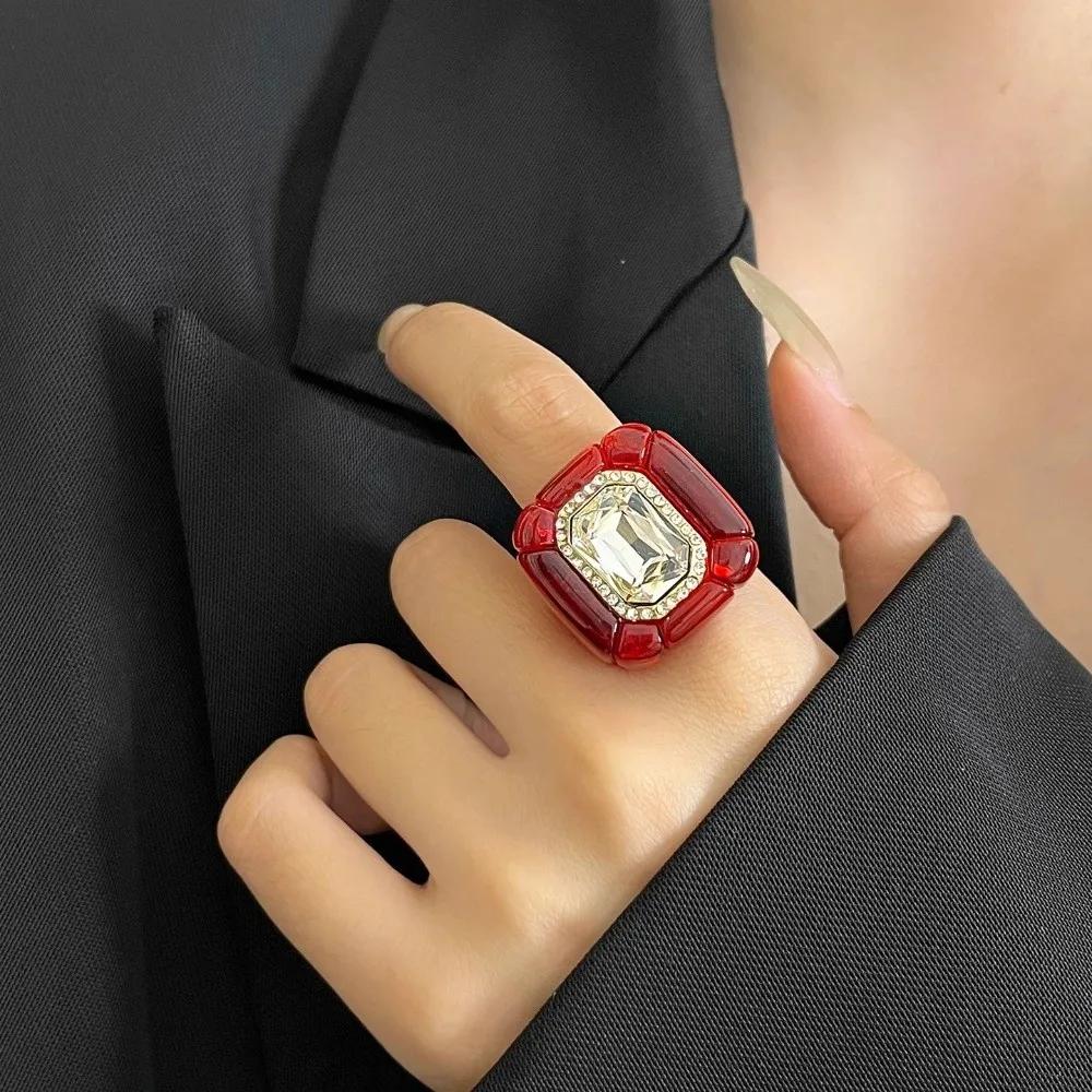 New Colorful Rhinestones Ring Geometric Three-dimensional Finger Ring Elegant Jewelry Square Ring Women