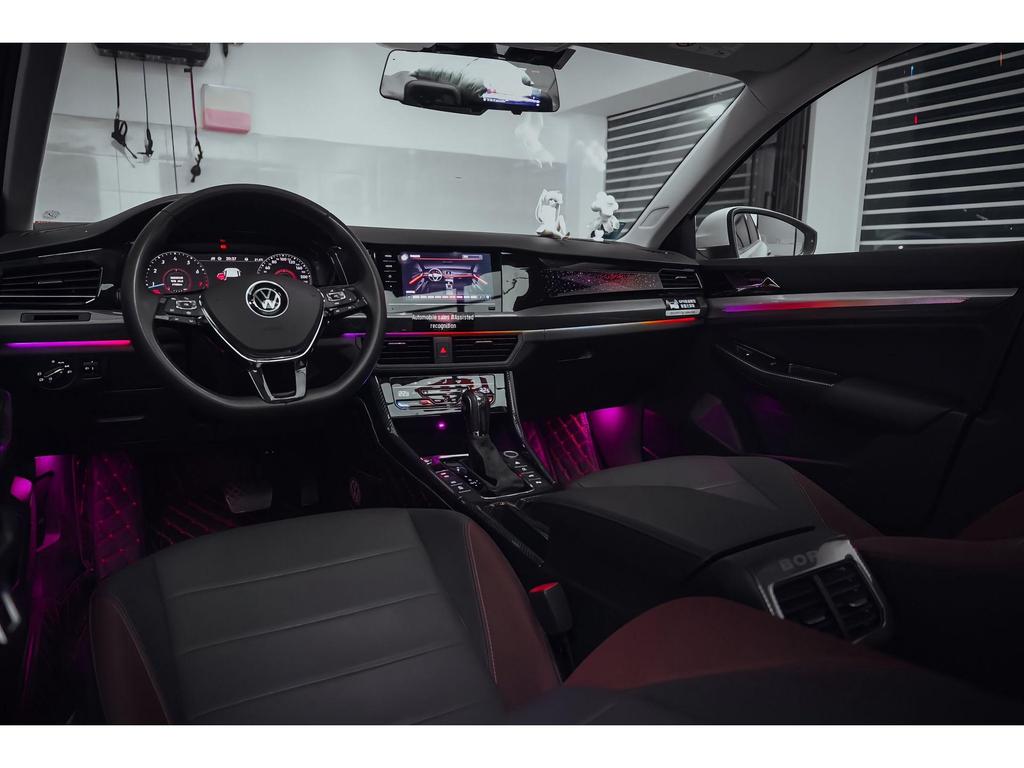 Volkswagen Bora 18-25 Model 64-Color Ambient Interior Light