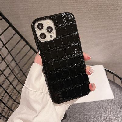 Creative IPhone14 Half-bag 13 Anti-drop 12 Crocodile Pattern Leather Case Suitable for Apple 15promax Phone Case