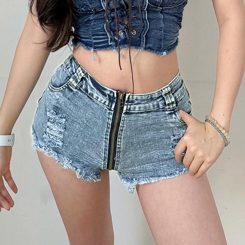

European & American High-Waisted Elastic Ripped Ultra-Short Denim Shorts for Women Medium