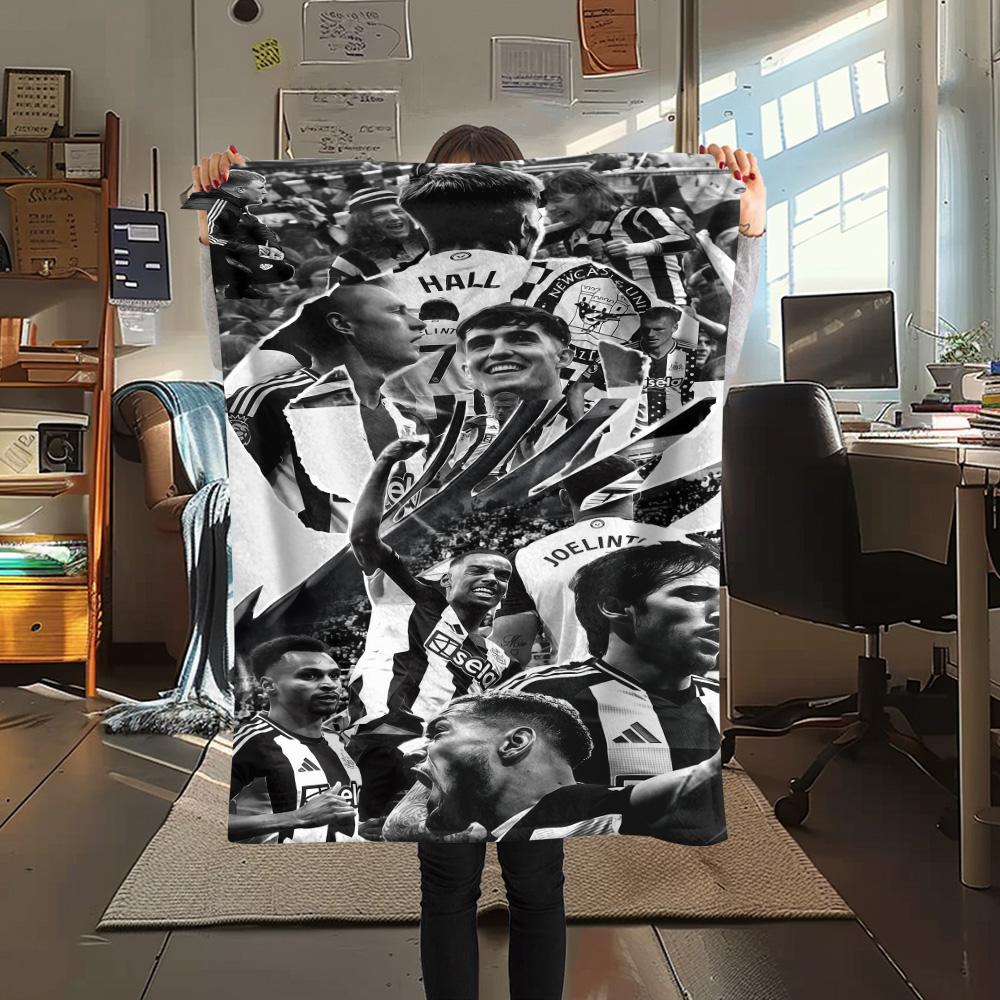 

Newcastle United Print FlAannel Blanket, High quality Comfortable for All Seasons, Home Decor, Warmth and Comfort 80cm x 120cm