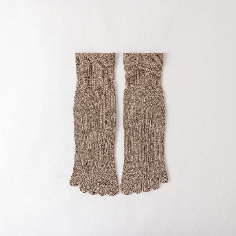 Unisex All-Season Cotton Split-Toe Five-Finger Socks - Breathable, Solid Color, Mid-Tube for Sports and Leisure.