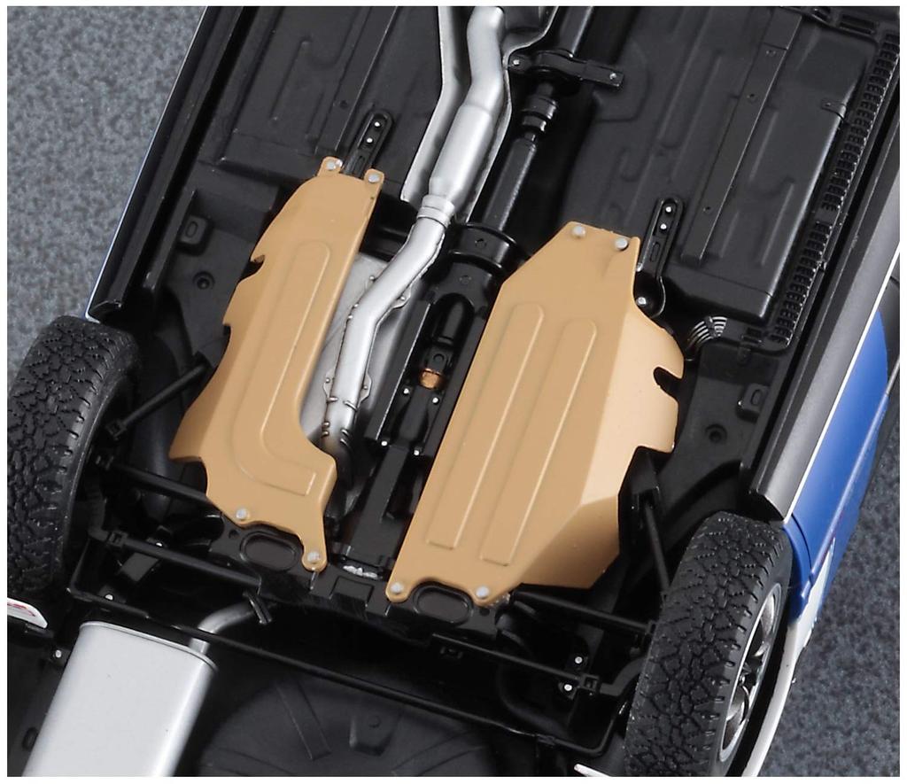 Hasegawa Historic Car Series Nissan Bluebird Sedan Early Plastic Model HC35 1/24 4-Door SSS-R (U12 Type)
