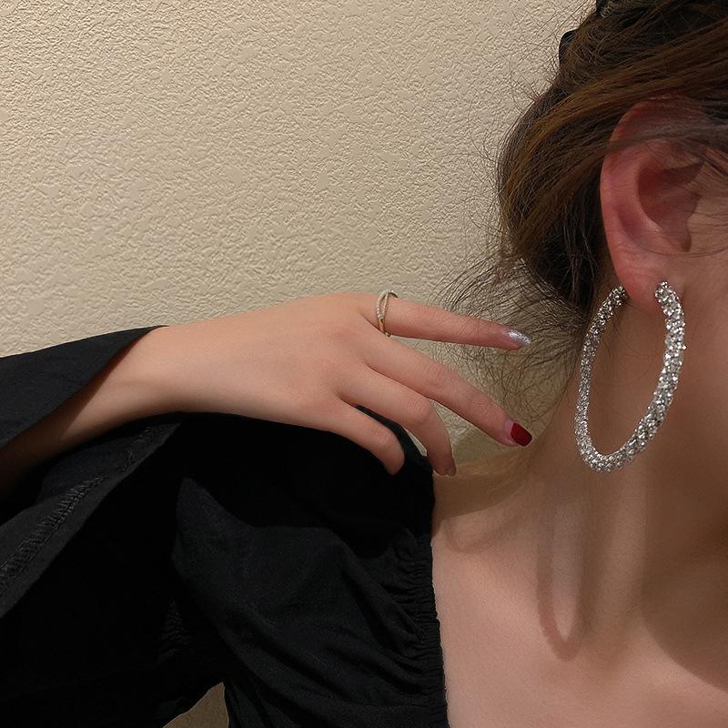 Silver Needle Full Diamond Geometric Circle Earrings, Niche Fashion Temperament Earrings, European and American Retro Exaggerated Earrings for Women