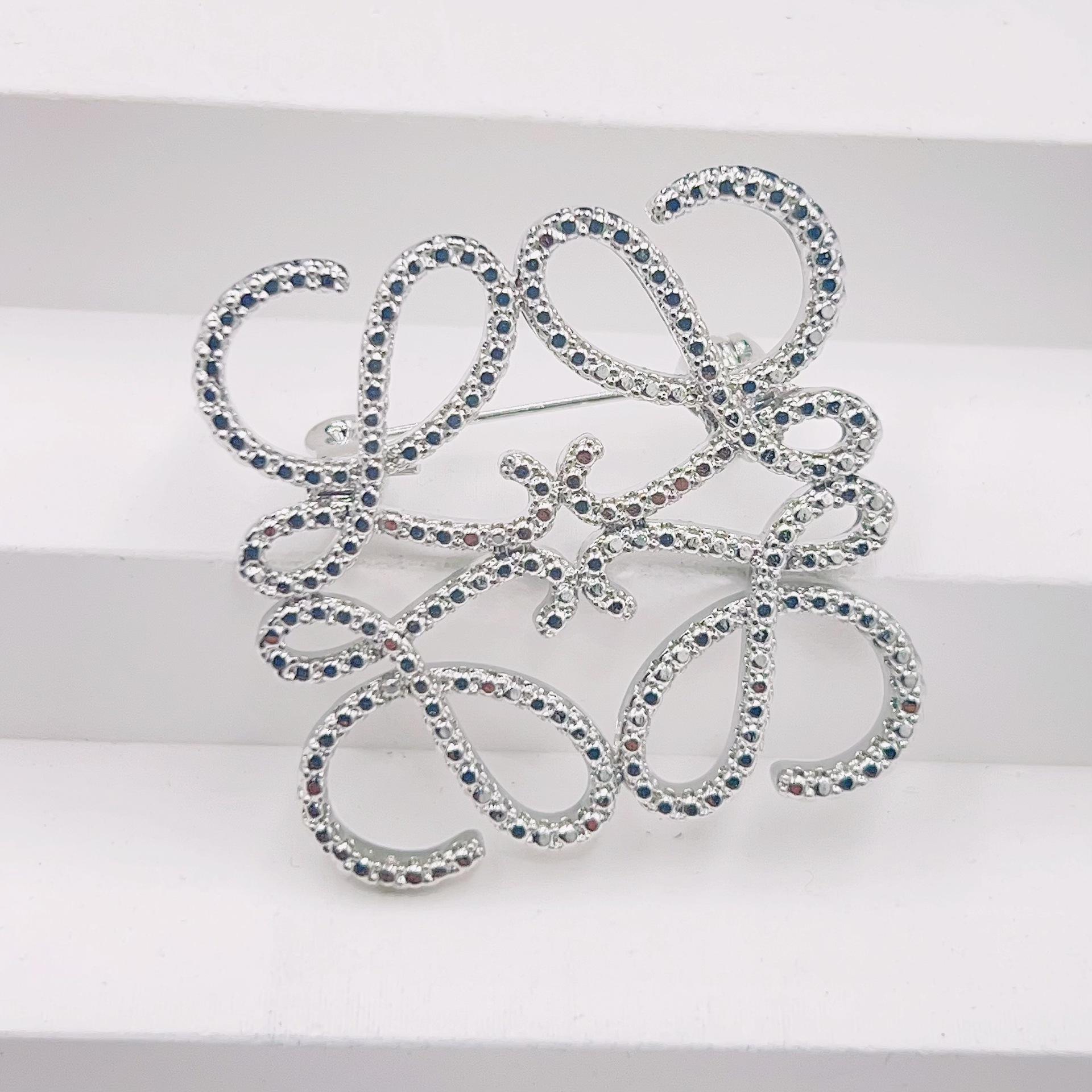 

Корейская брошь из сплава с геометрической квадратной формой и полым минималистичным дизайном