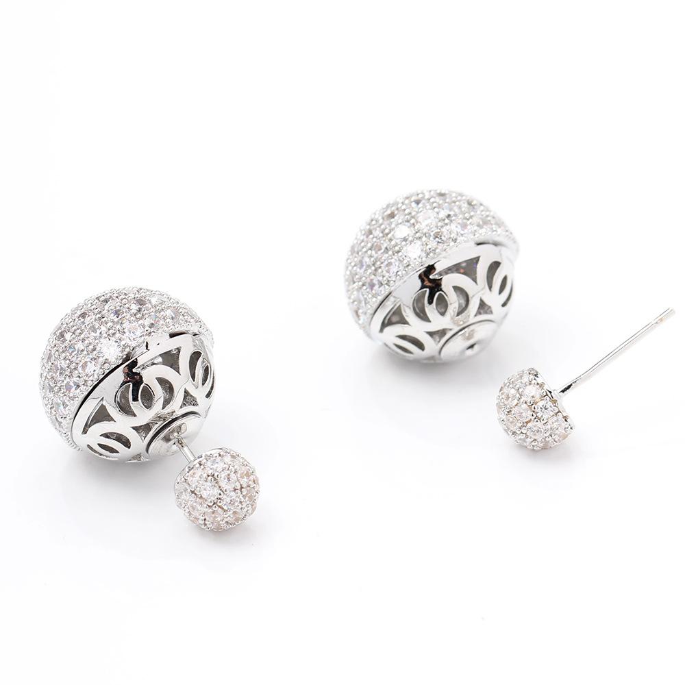The new light luxury style high-end ball earrings are slightly inlaid with zirconia and zirconia, and the front and back are stud earrings, feminine