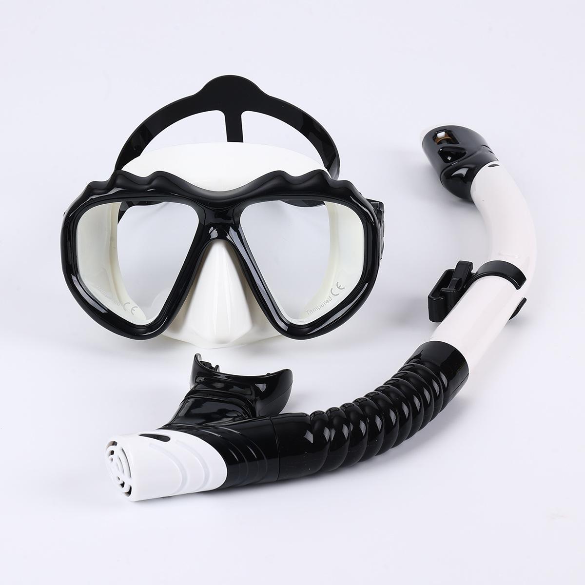 Free diving goggles with high-definition transparency, large frame, ultra-wide field of view, liquid silicone waterproof free diving goggles Average Size