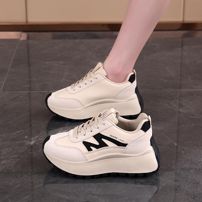 2025 Spring New Fashion Thick Sole Heightening Trend Letter Versatile Women's Casual Shoes Sports Board Shoes Women 2513