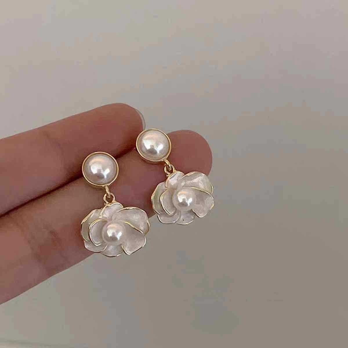 

Элегантные ретро французские серьги-цветы с жемчугом