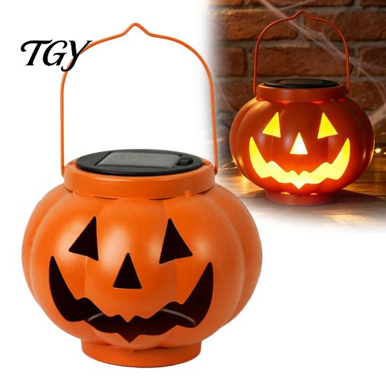 Automatic Dusk to Dawn Lights Solar Pumpkin Lanterns, Waterproof Outdoor Halloween Light, Spooky Autumn Holiday Party Ornaments Hanging Orange Lantern