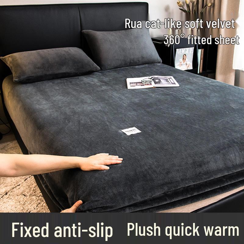 Winter Crystal Velvet Bedspread Set: Single-Piece Milk Velvet Fitted Sheet & Protective Cover for Dorm, Thickened Three-Piece.