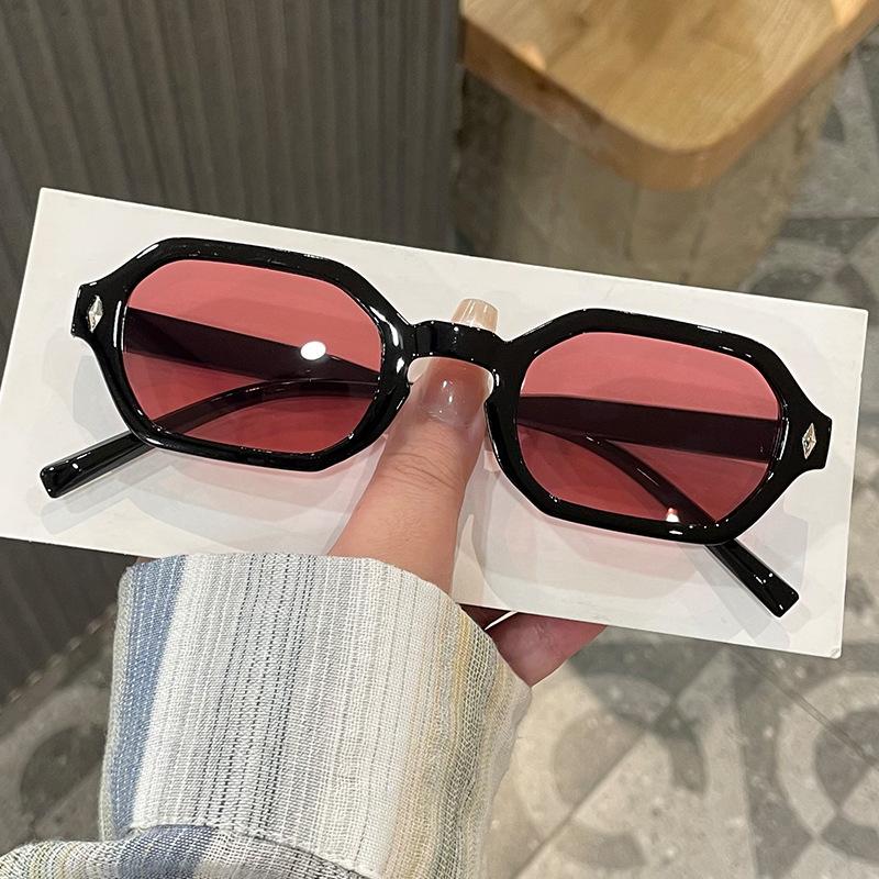 Small Frame Irregular Square Sunglasses Luxury Brand Designer UV Protection Punk Vintage Hip Hop Shades for Women Men