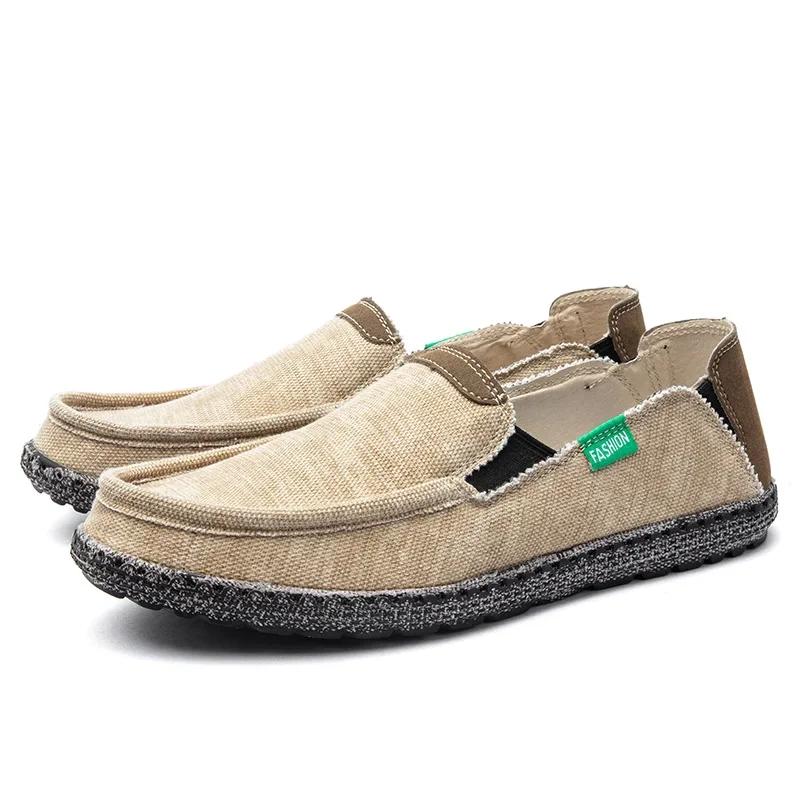 The classic canvas shoes men 2024 lazy shoes canvas moccasin men slip on loafers durable casual flats