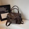 Vintage Large Capacity Bag Commuter Crossbody Bag Women's Shoulder Hand Tote Bag Short Distance Luggage Bag
