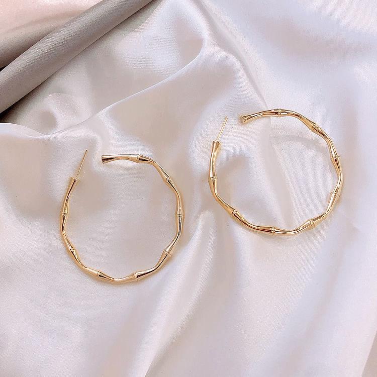 JMXD Bold Circular Statement Earrings Modern Sculptural Design Mixed Metals Retro Style Lightweight Comfort Unique Fashion Personality Minimalist