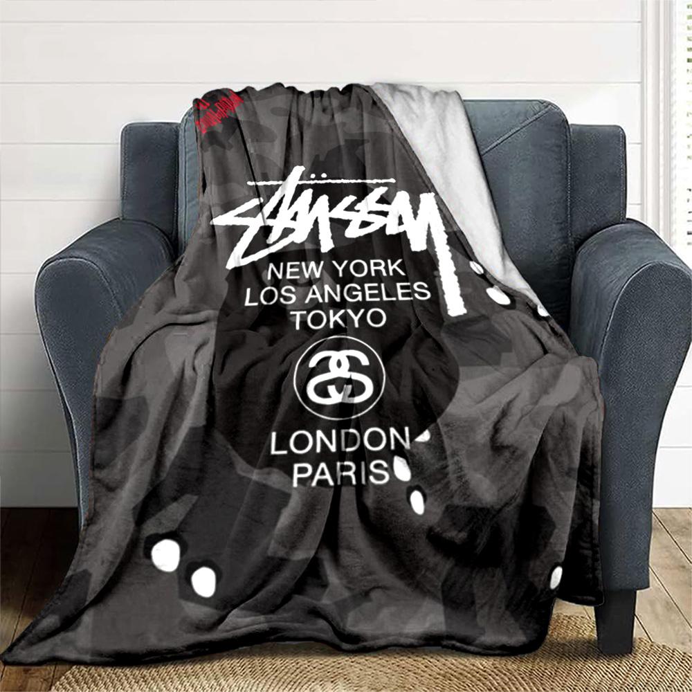 Dark Grey Camo City Text Signature Logo Flannel Blanket, Camouflage Street Style Soft Throw Blanket
