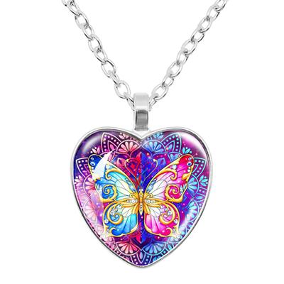 Personalisierte Mode Retro Schmetterling Herzförmiger Anhänger Halskette Damen Geburtstag Geschenk Schmuck Handgemacht Kreatives Geschenk
