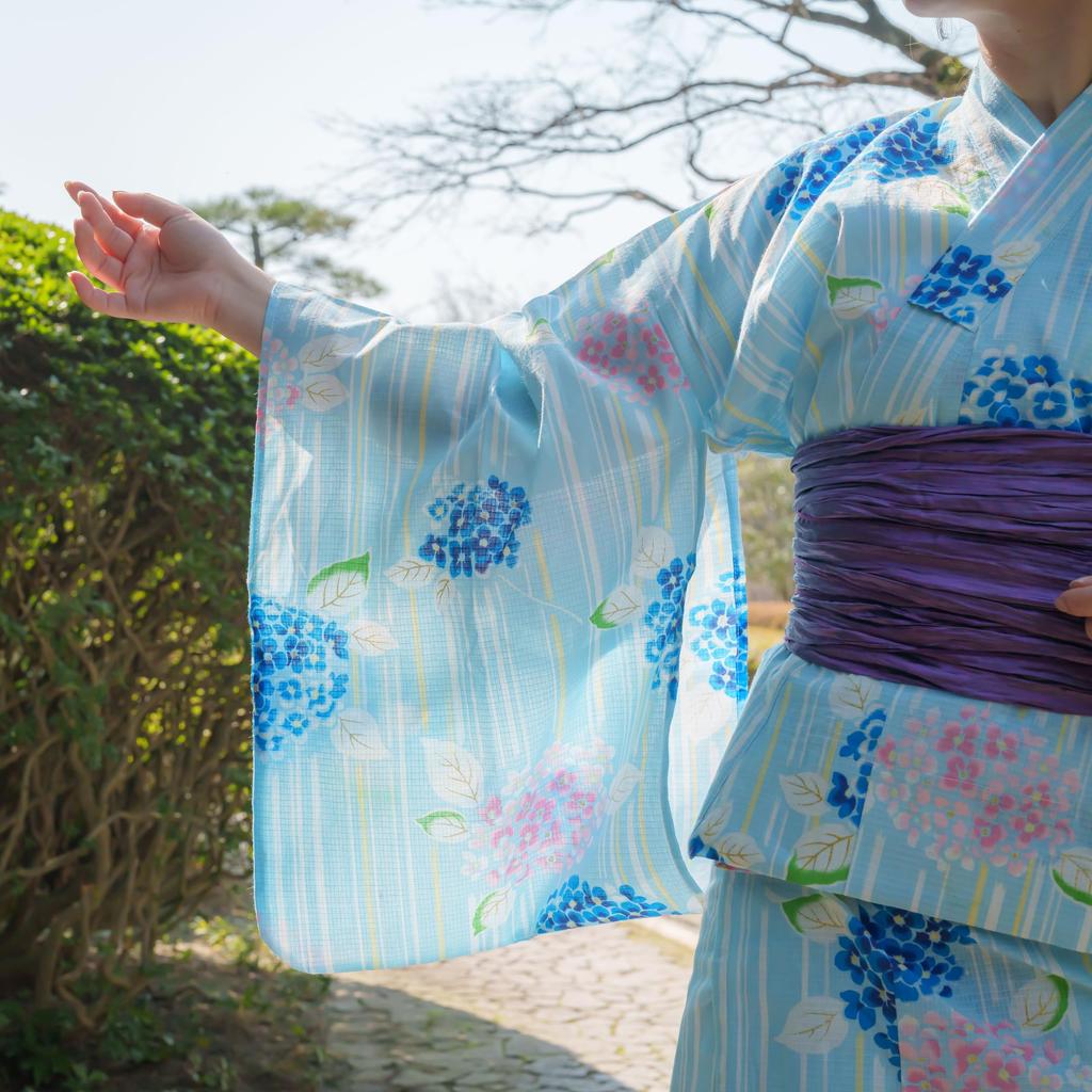 Юката с блестками, единый размер [Yurakuan] Женский костюм из двух частей (Только юката, Большинство)