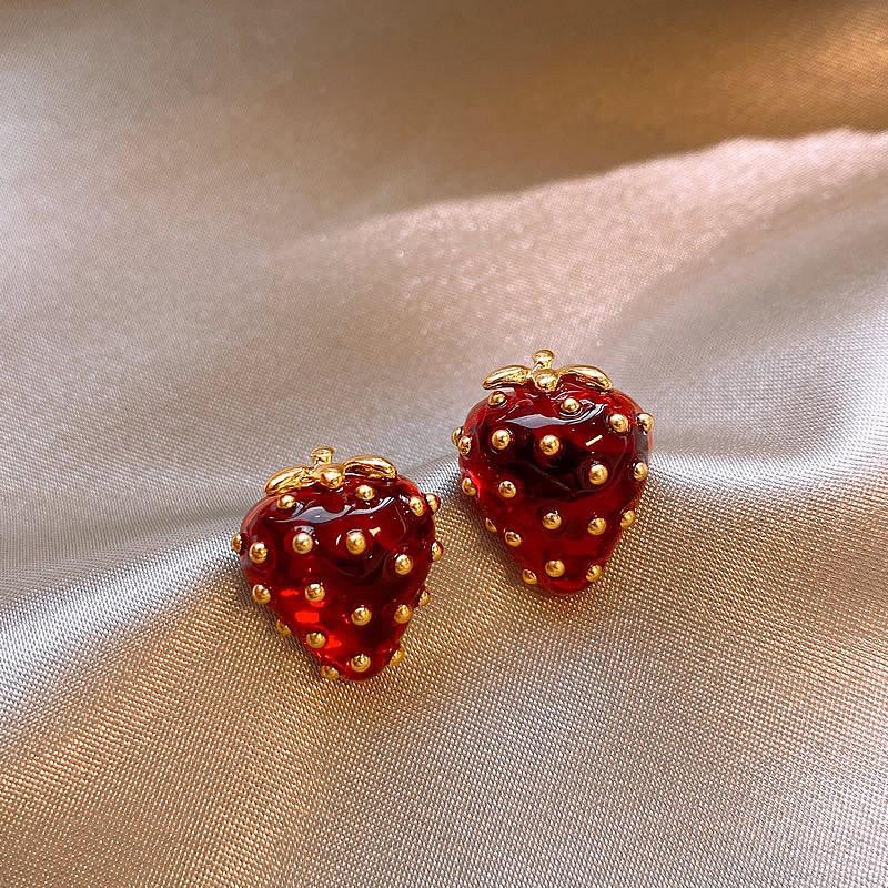 New Fashion Vintage Enamel Red Strawberry Stud Earrings Women's Sweet Trend Fruit Design Girls' Party Jewelry Accessories Gifts