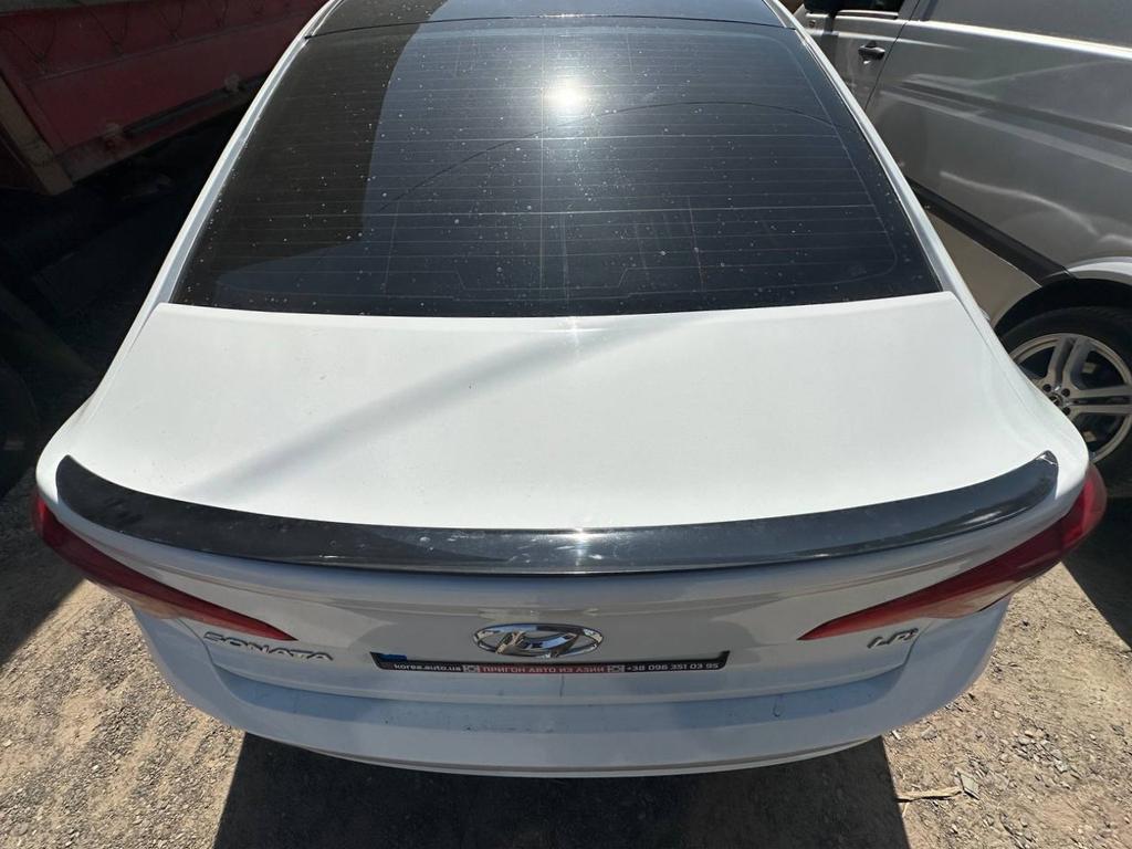 Универсальный спойлер Sunplex 125,4см*7,2см