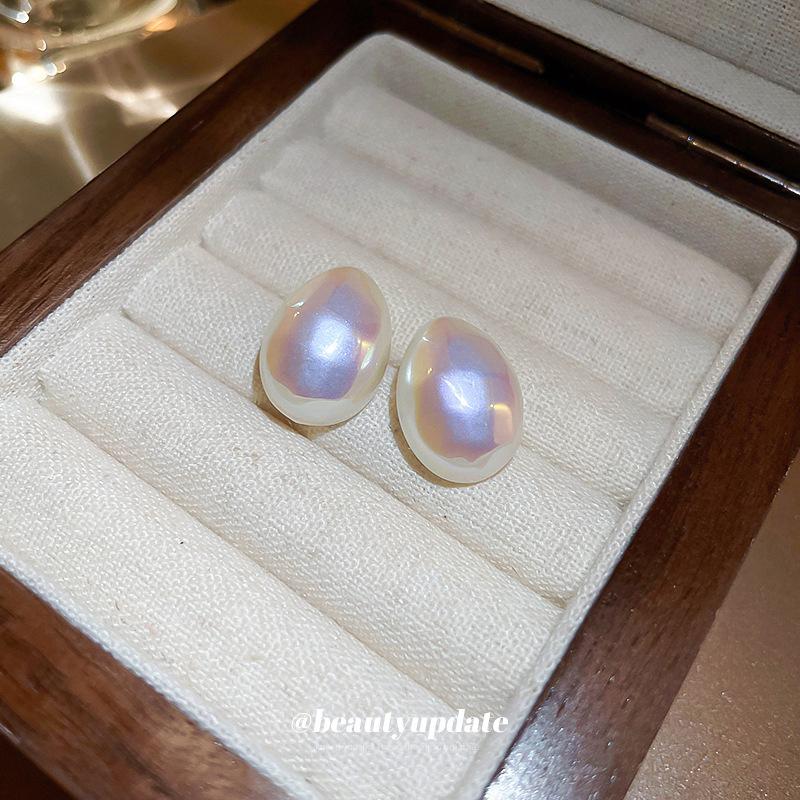 Doudou Mermaid Ji Pearl Earrings Personalized French Ins Wind Stud Earrings Niche Simple Temperament Earrings