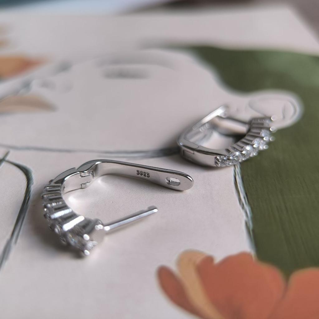 Серебряные серьги с фианитами (2187325)