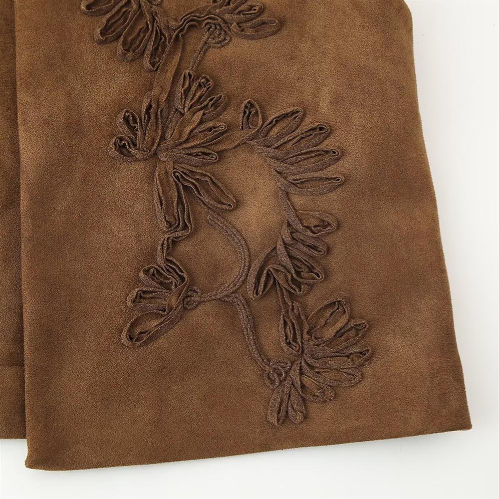 Spring/Summer 2025 Women's Slim Fit Sleeveless Vest with Versatile Embroidery Design in Suede Texture