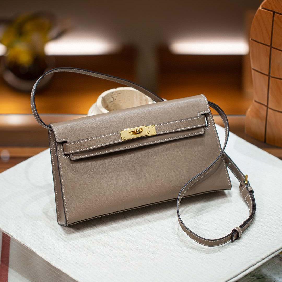 

Armpit bag, goat pattern cowhide horizontal clutch bag, high-end leather baguette single shoulder crossbody women s bag 27.5X5X15.5CM