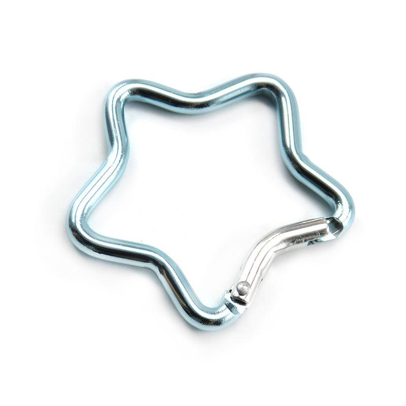 1/2/5PCS Outdoor Star Shaped Spring Locking Carabiner Clip Keychains for Backpack Camping Hiking Traveling Multicolour