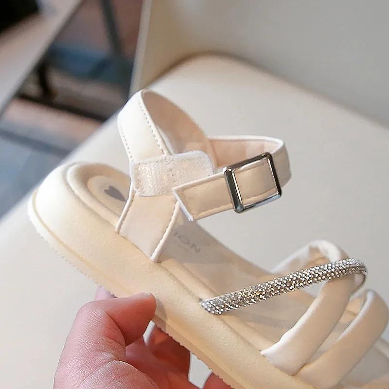 Girls' Sandals 2024 Summer New Children Fashion Versatile Beach Shoes Little Girl Sweet Casual Princess Shoes with Shiny Diamond